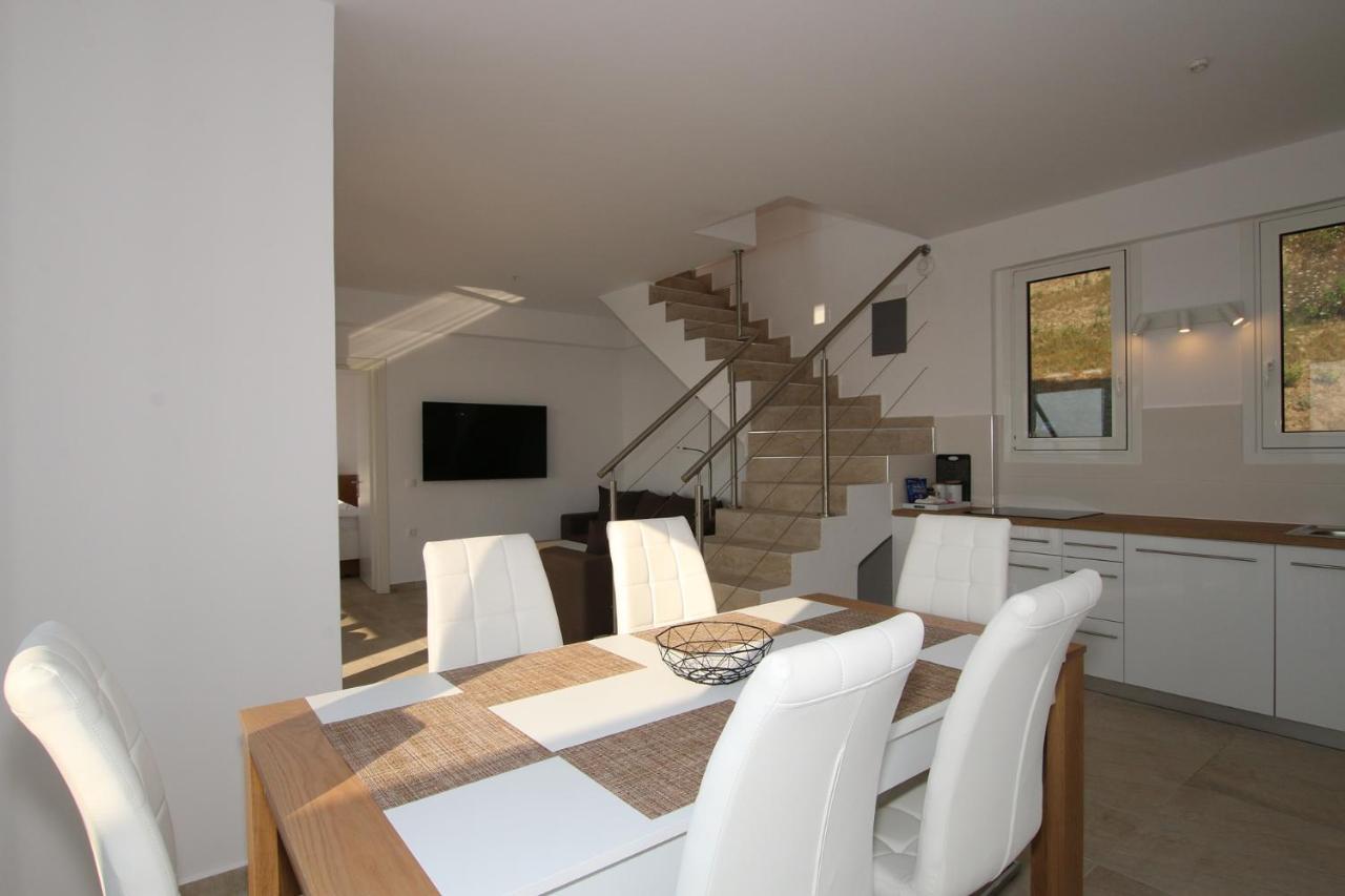 Sunset Sea View Villa 8 Afión المظهر الخارجي الصورة