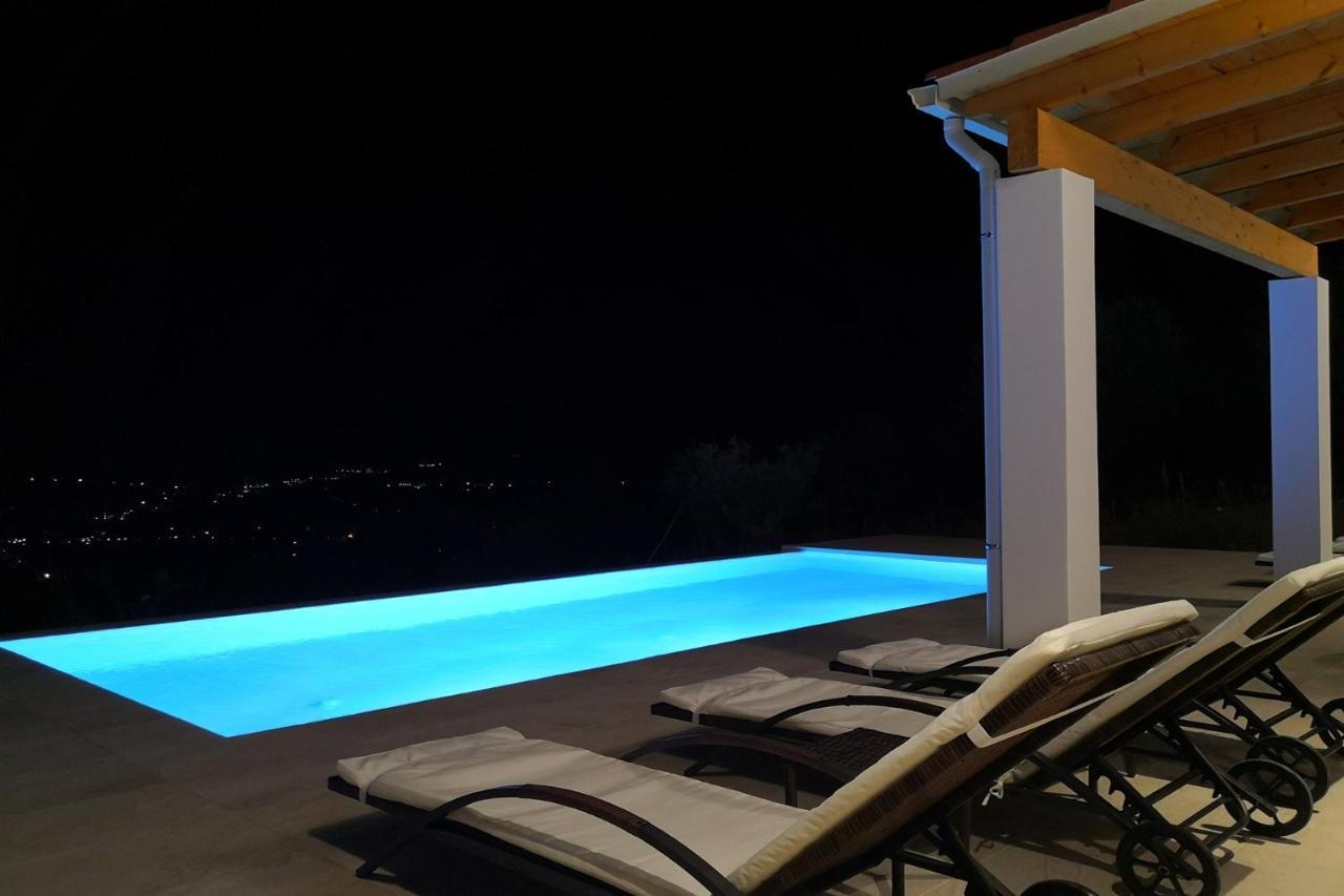 Sunset Sea View Villa 8 Afión المظهر الخارجي الصورة