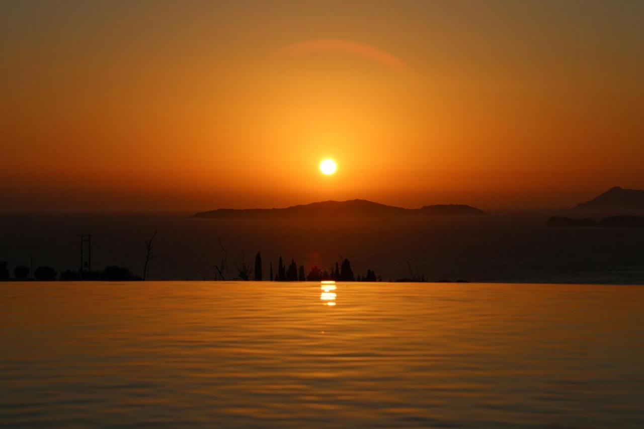 Sunset Sea View Villa 8 Afión المظهر الخارجي الصورة