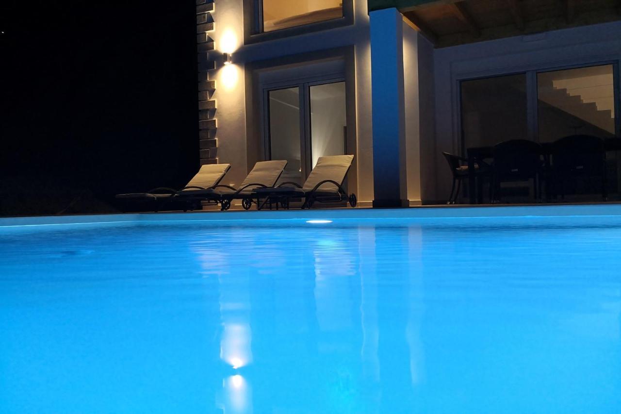 Sunset Sea View Villa 8 Afión المظهر الخارجي الصورة